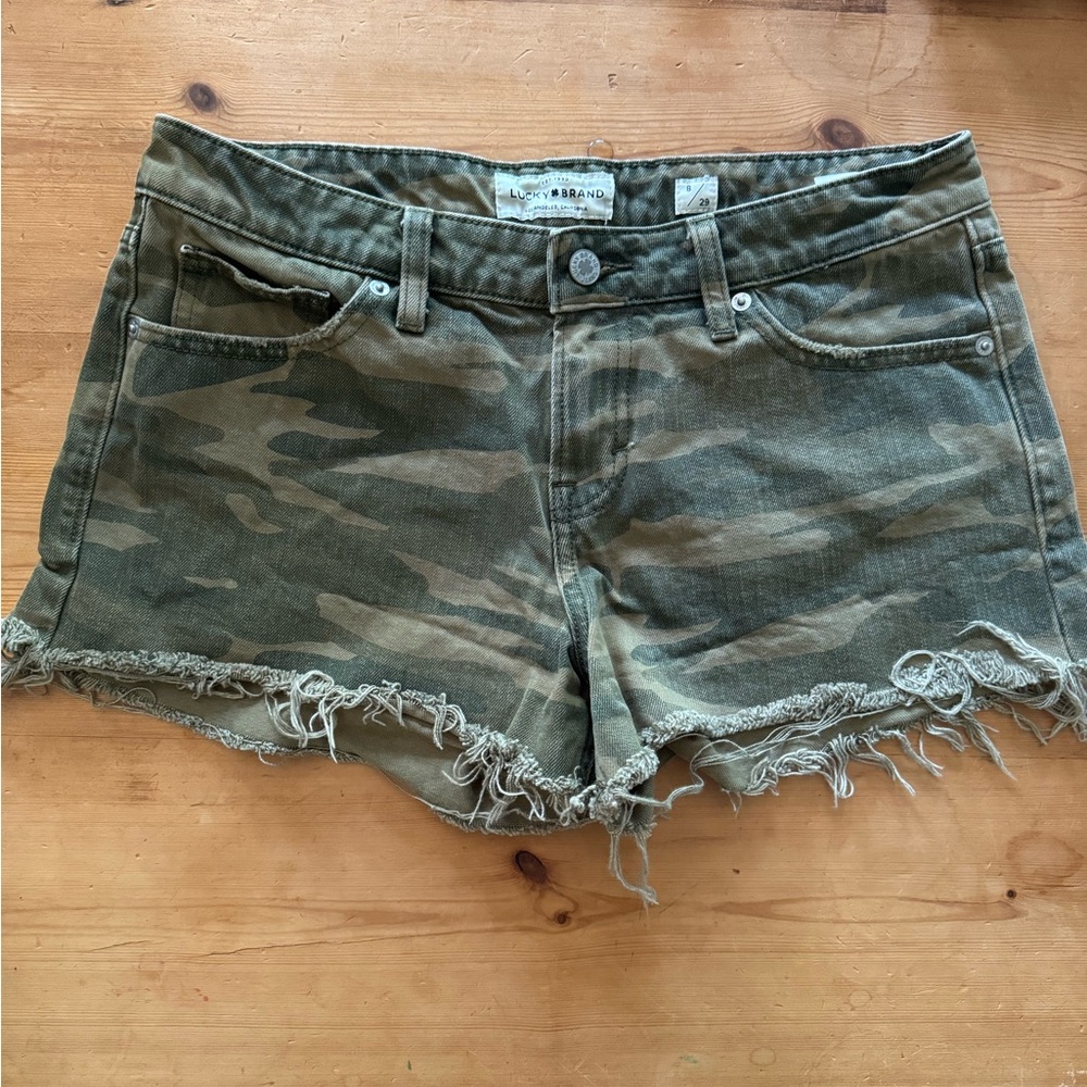 Lucky Camo Shorts